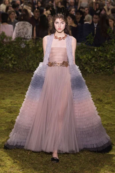 Look 52
